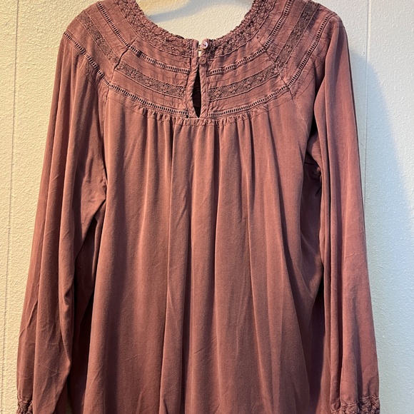 Twill Crochet Yoke Blouson Sleeve Top By Torrid - Picture 2 of 5